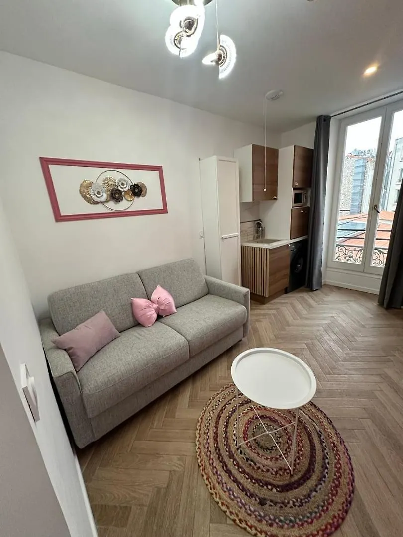 Moon Apartment Nice