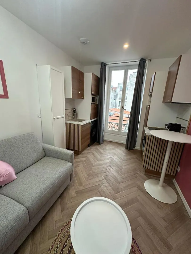 Moon Apartment Nice 0*,  France